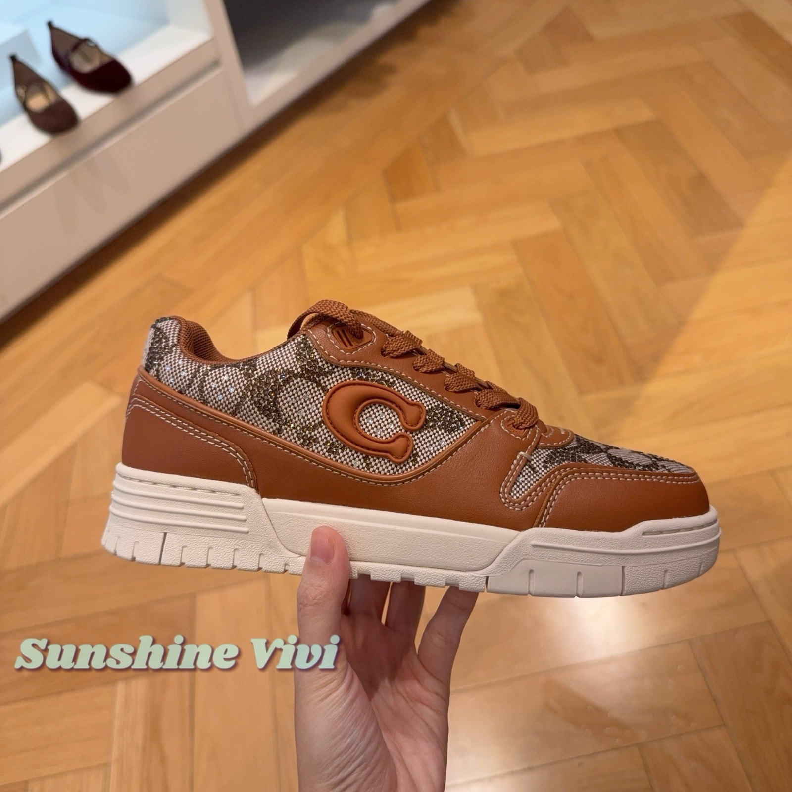 New Coach Woman Soho Sneaker Crystal Cde26 Burnished Amber Us 5